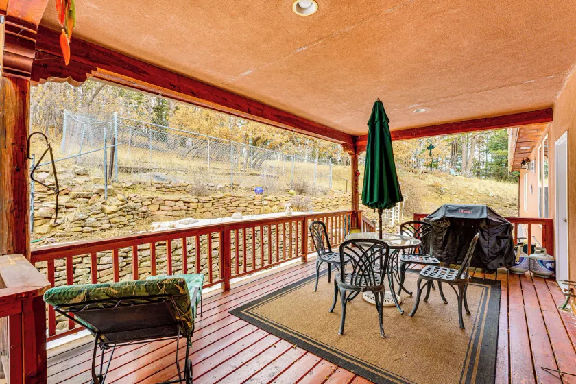 Hunters' Hideaway on 20 Secluded Acres in Taos! - Image 1