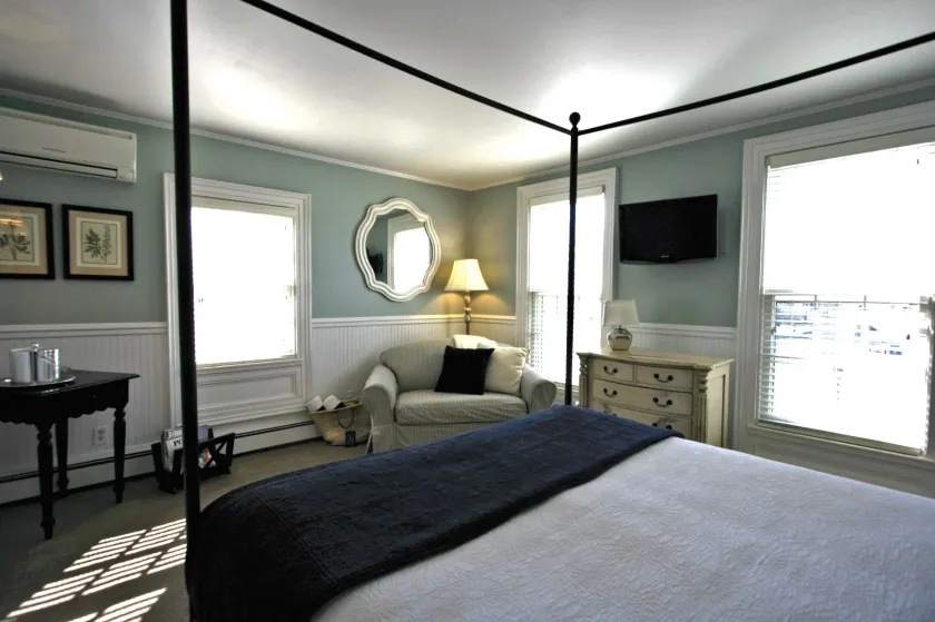The Hedges Inn - Room
