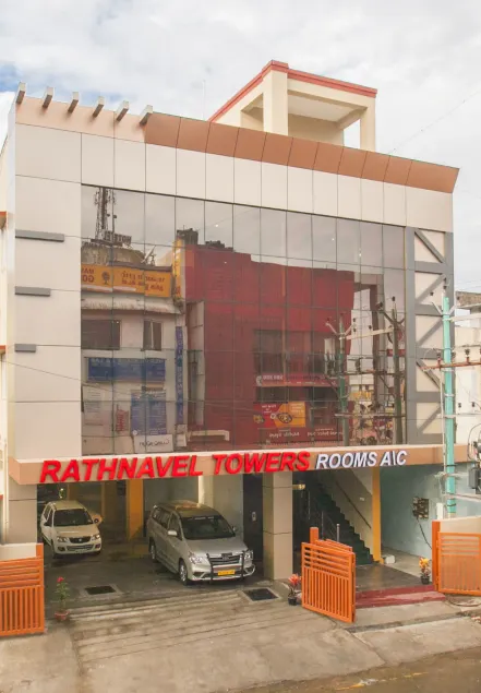 Hotel Rathnavel Towers - Image 1