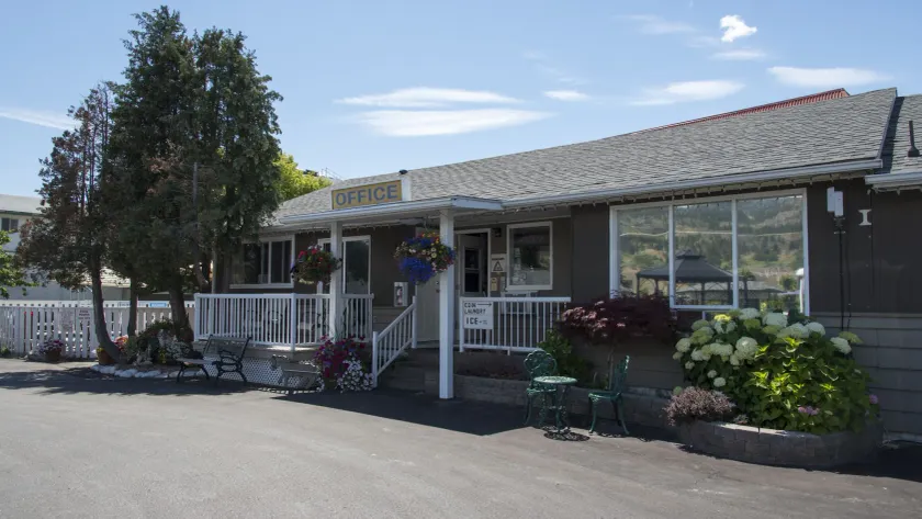 Valley Star Motel - Image 1