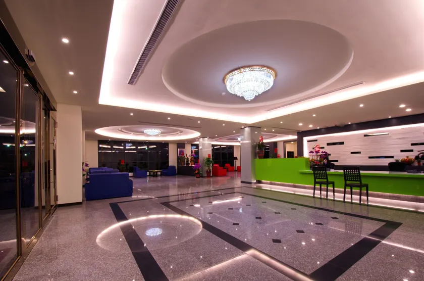 Yundu Business Hotel - Image 1