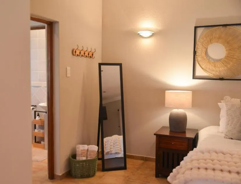 Ponciana Superior Guesthouse - Room