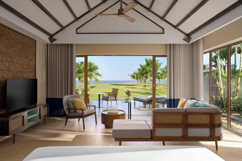 Duy Tân Quảng Bình Hotel & Resort - Image 1