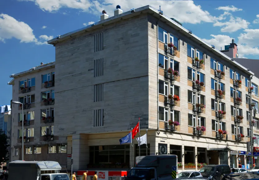 Hotel Buyuk Keban - Image 1