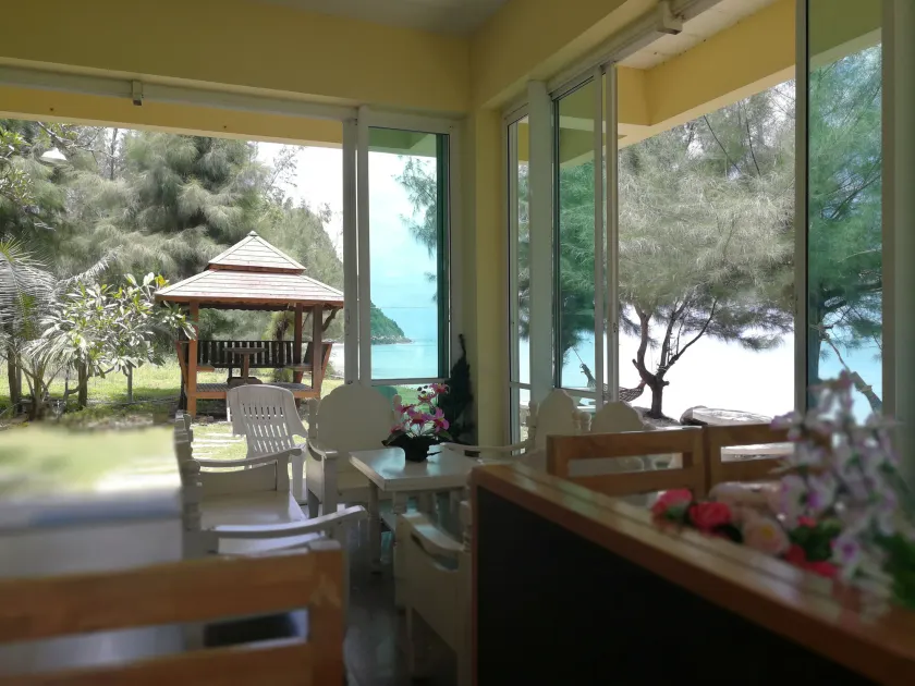 Aow Noi Sea View Resort - Image 1
