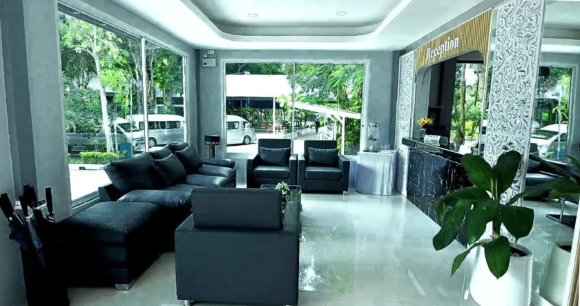 The Princess Beachfront Resort - Lobby