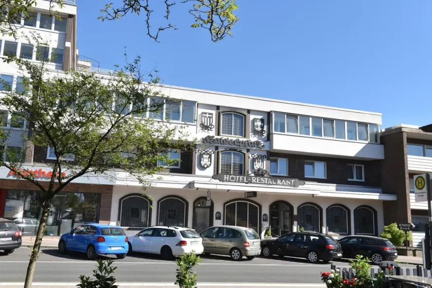 Hotel Kaiserpfalz - Image 1