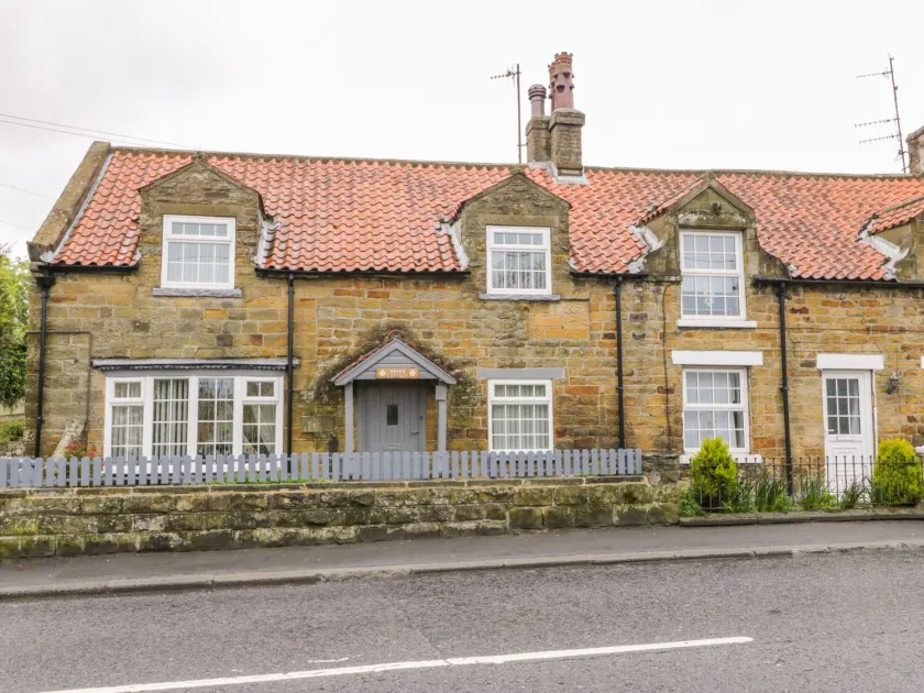 11A High Street - Image 1