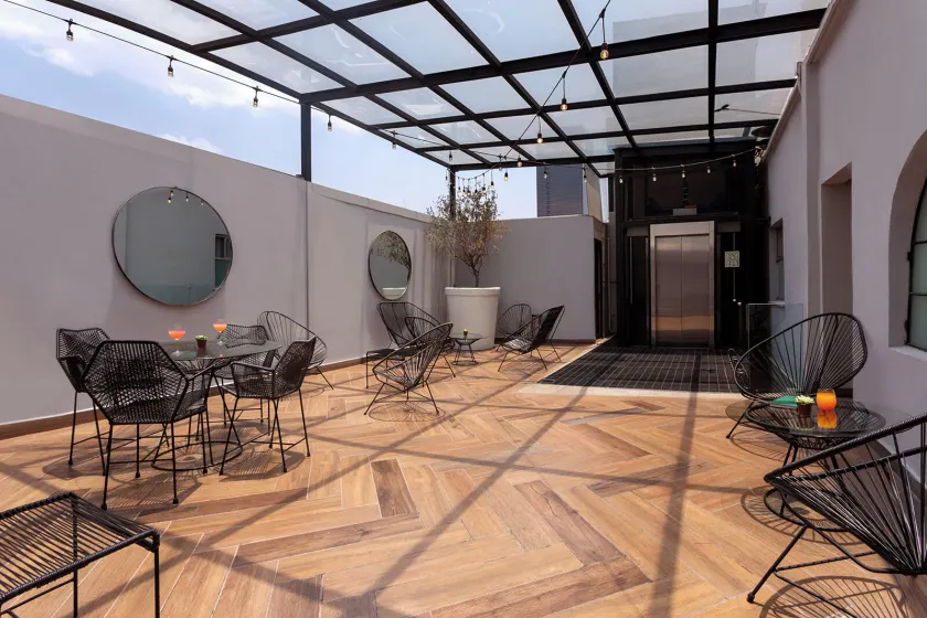 Suites Alcazar - Image 1
