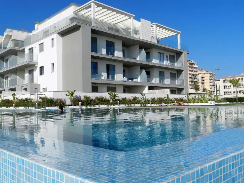 Panorama Beach - Sea Breeze Apartment - Image 1