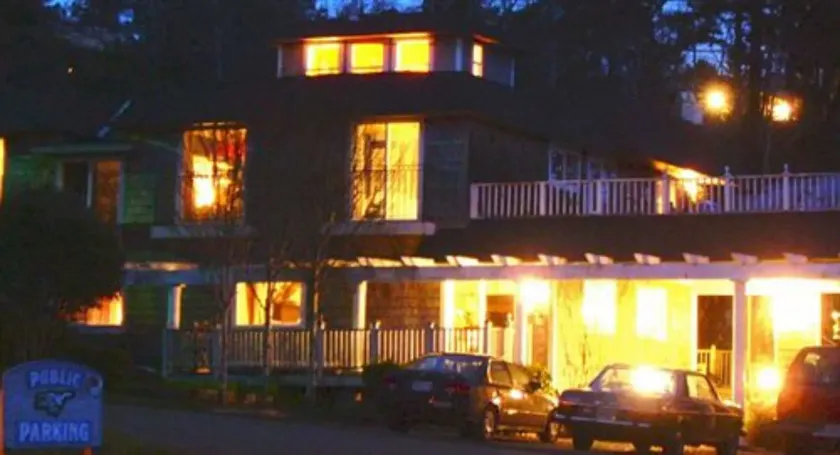 Salmonberry Inn & Beach House - Image 1