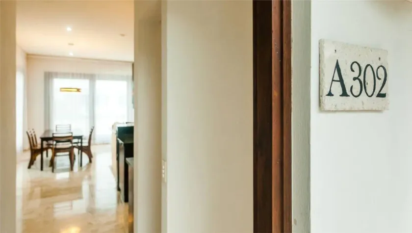 Adults only Resort in Tulum - Interior entrance