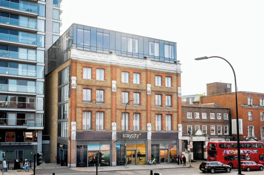 Staycity Aparthotels London Deptford Bridge - Image 1