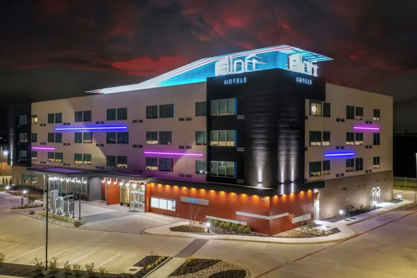 Aloft by Marriott Dallas Arlington South - Image 1