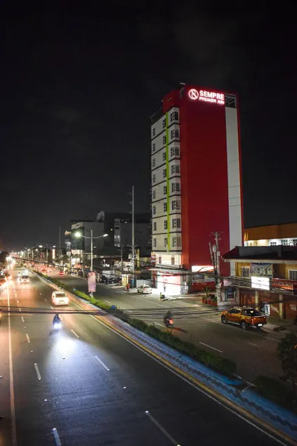 Sempre Premier Inn - MACTAN AIRPORT HOTEL - Image 1