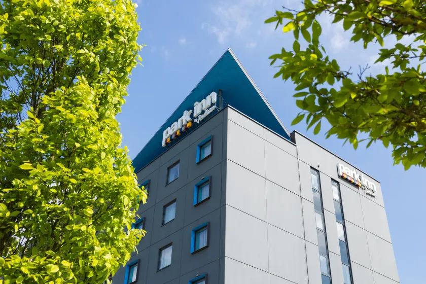 Park Inn by Radisson Vilnius Airport Hotel & Conference Centre - Image 1