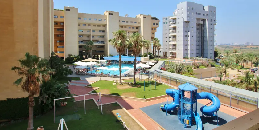 Luxurious Sea View 3BR Pool Spa and Gym - Image 1