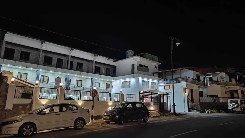 Hotel SNR Grand - Image 1