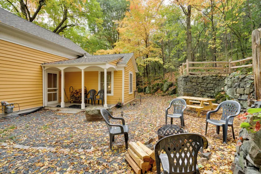 Historic Home in Taylors Falls w/ Patio & Fire Pit - Image 1