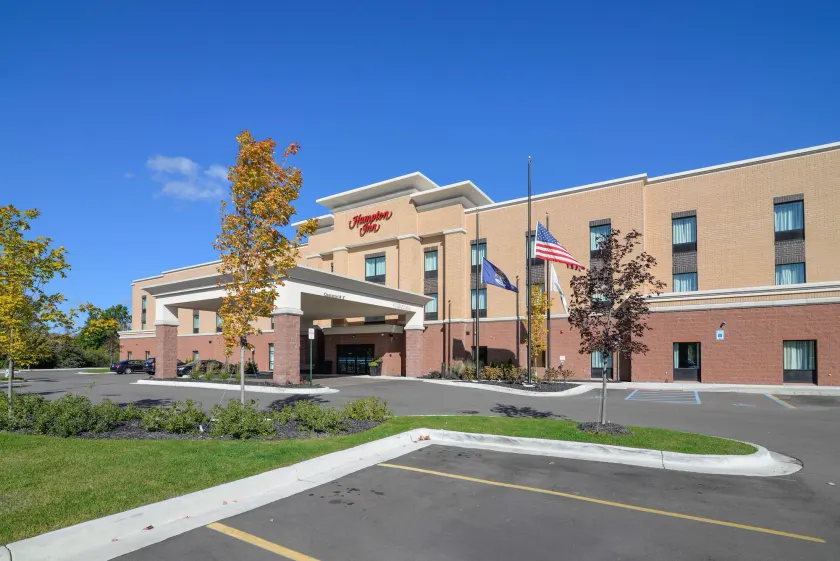 Hampton Inn Brighton - Image 1