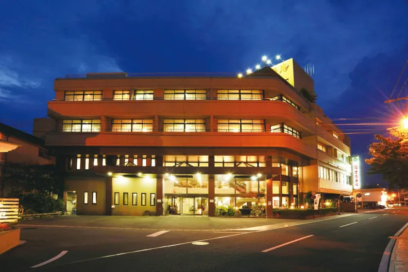 Yamaga Onsen Fuji Hotel - Image 1