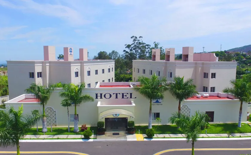 Hotel Las Palomas Tepic Express - Image 1