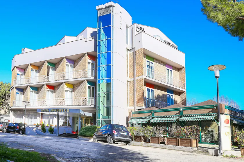 Hotel Augustus - Image 1
