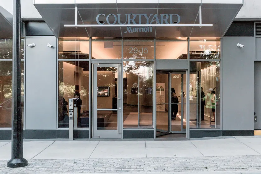 Courtyard by Marriott Long Island City/New York Manhattan View - Image 1