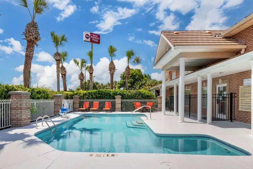 Best Western Plus Kingsland - Image 1