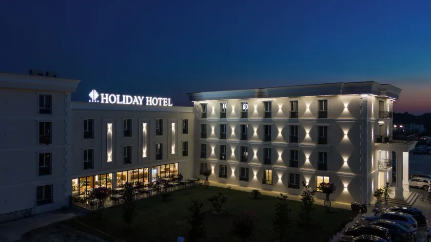 Holiday Hotel - Image 1