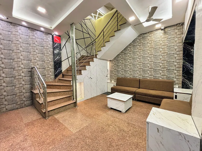 Hotel Wardhman - Image 1