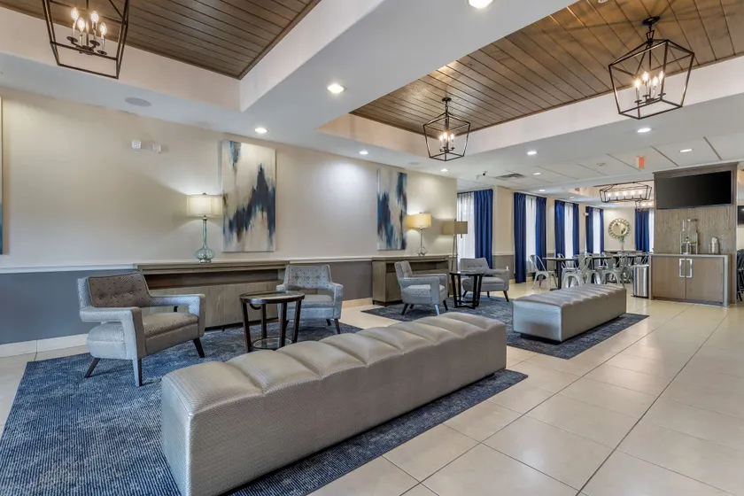 Best Western Sugarland Inn - Image 1