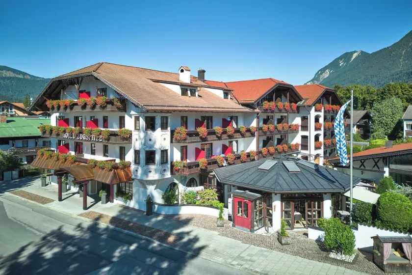 Hotel Zugspitze - Image 1