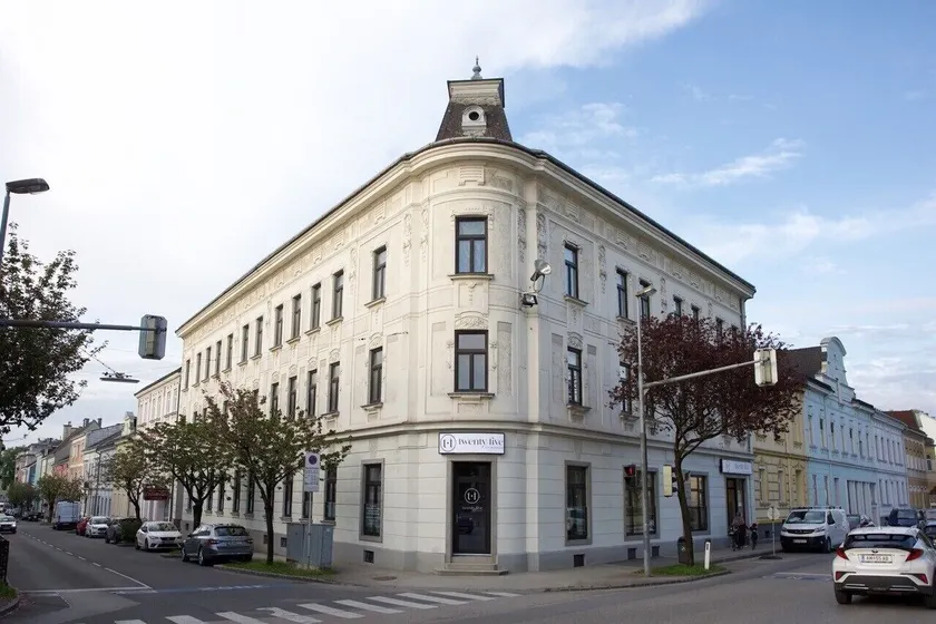 twenty five - work & life Apartments - Image 1