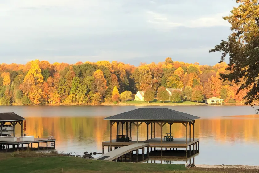 Waterfront Lake Anna Home: Summer Family Escape! - Image 1