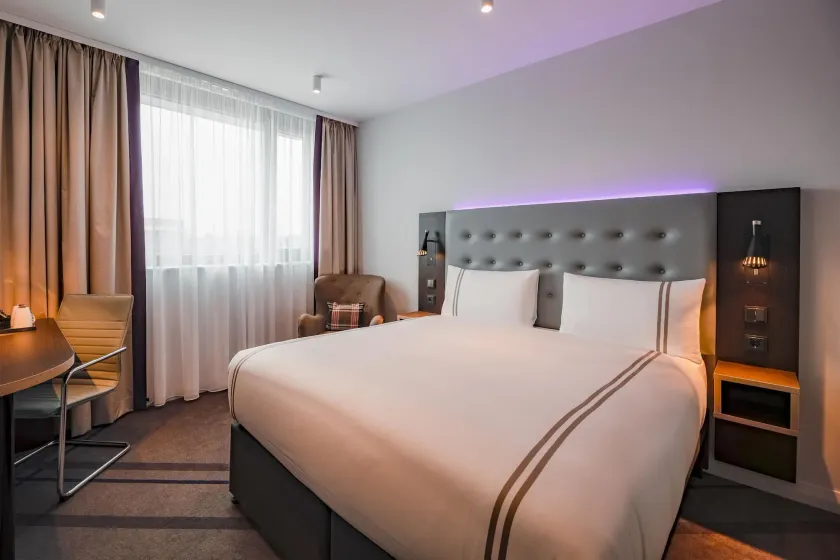 Premier Inn Karlsruhe City Am Wasserturm - Image 1