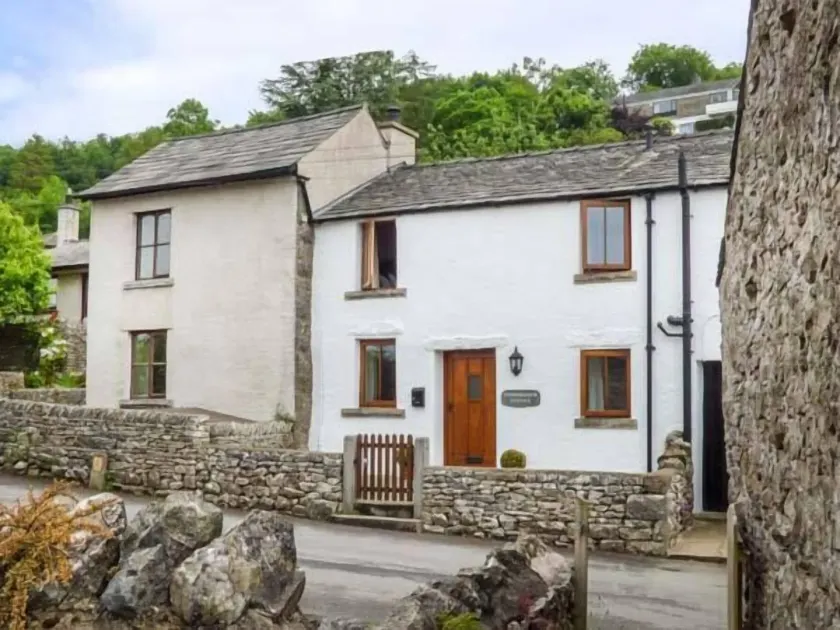 Cinderbarrow Cottage - Image 1