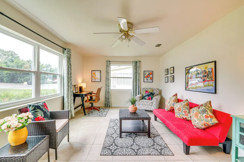 10 Mi to Crystal River: Home in Citrus County - Image 1
