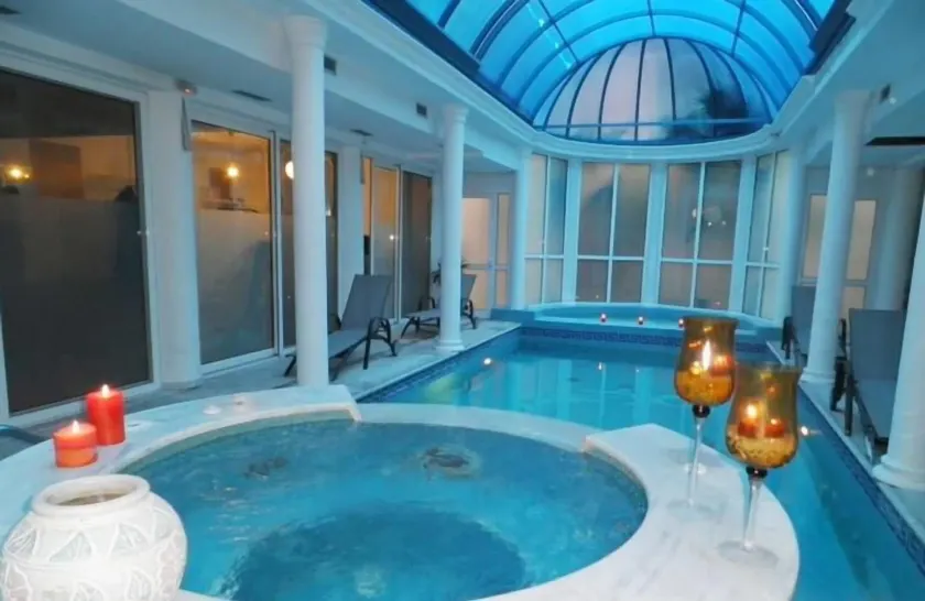 Arcadia Suites and Spa - Image 1