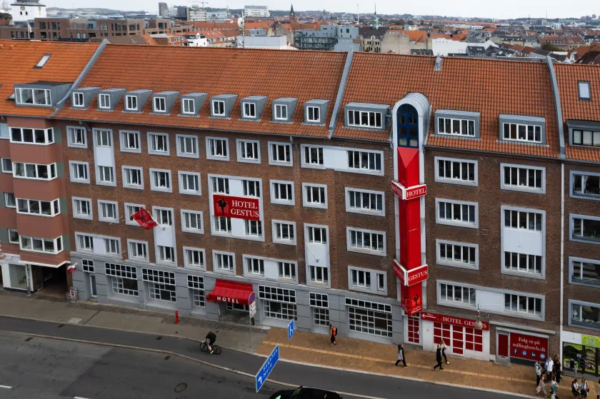 Milling Hotel Gestus - Image 1