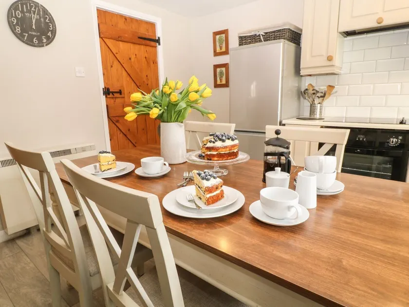 Beechcroft Cottage - Image 1