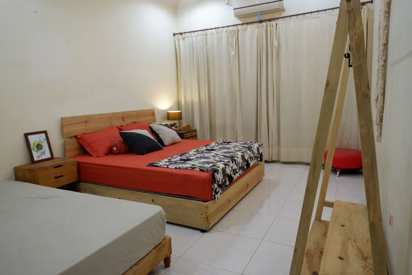 Oke Baik Hostel - Image 1