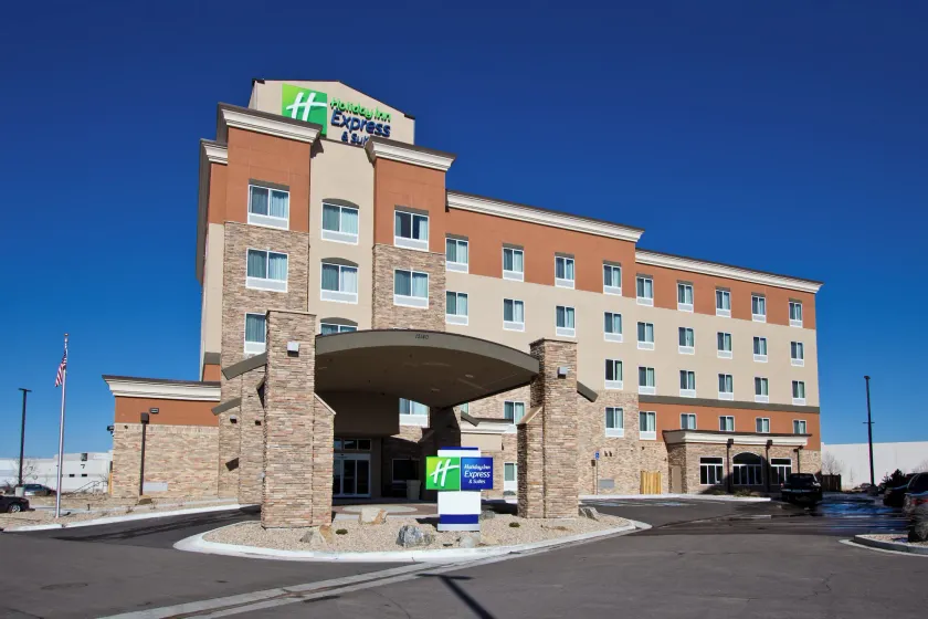 Holiday Inn Express and Suites Denver East Peoria Street by IHG - Image 1