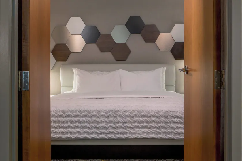 Le Meridien Boston Cambridge - Image 1
