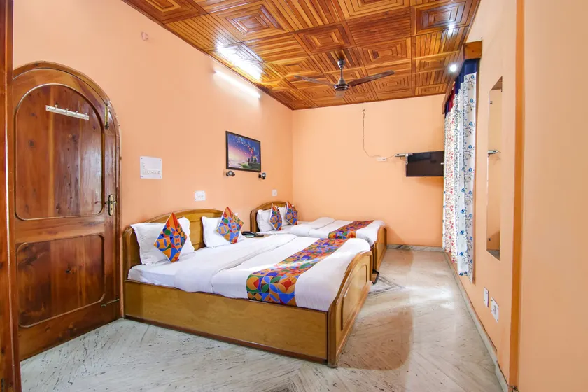 Malti Guest House - Image 1
