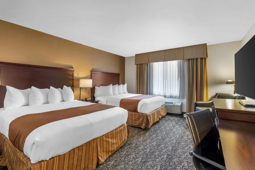 Best Western Plus Truckee-Tahoe Hotel - Image 1