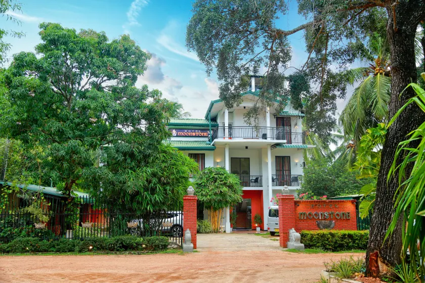 Hotel Moonstone - Image 1