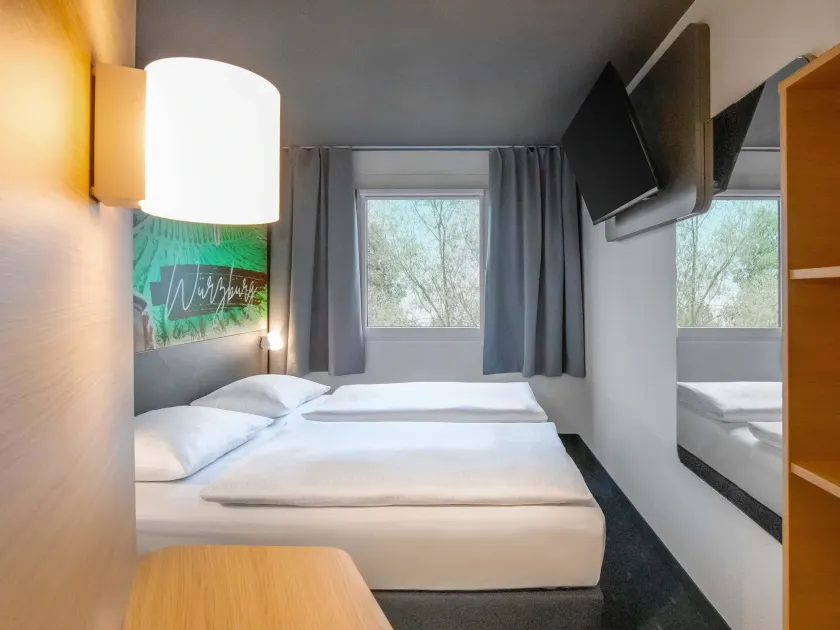 B&B HOTEL Würzburg-Ost - Image 1