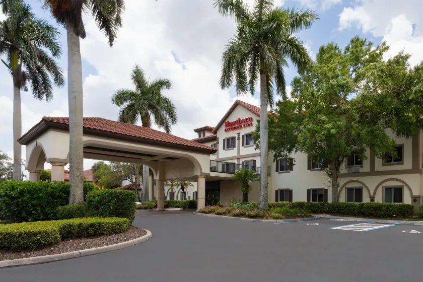 Hawthorn Extended Stay by Wyndham Naples - Image 1