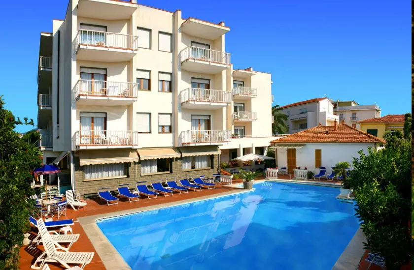 Hotel Splendid - Image 1